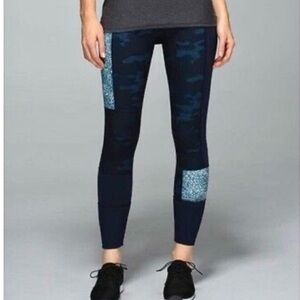 RARE LULULEMON WUNDER UNDER Sashiko Inkwell Navy Blue camouflage leggings Size 6